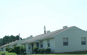 Colonoy apartments thumbnail